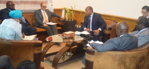 Debriefing de la mission FMI au ministre des finances et du budget