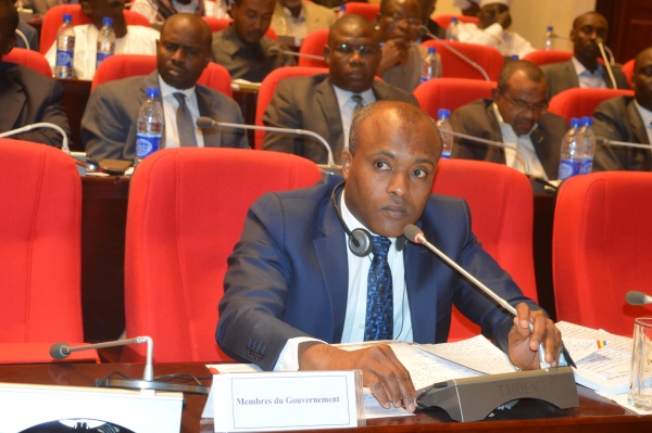 Adoption de la loi de finances 2018 par 134 voix pour , 16 abstentions et zéro contre