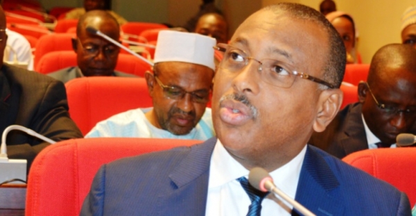 Le Ministre des Finances et du Budget Monsieur Christian Georges DIGUIMBAYE a présenté mardi 20 juin le projet de loi rectificative 2017 au Conseil des Ministres